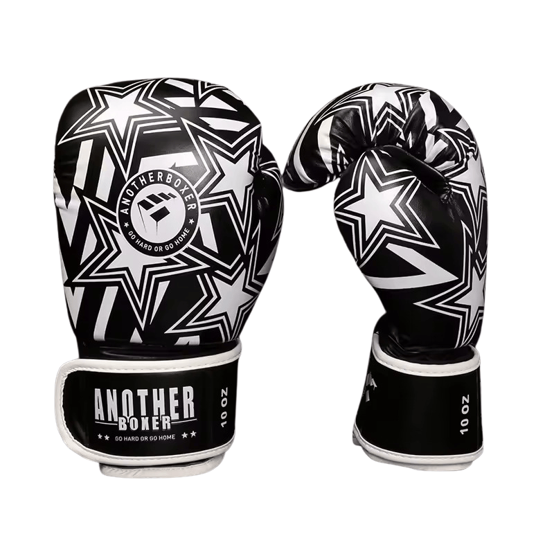 Gants de boxe noirs et blancs avec un motif d'étoiles et le logo Another Boxer.