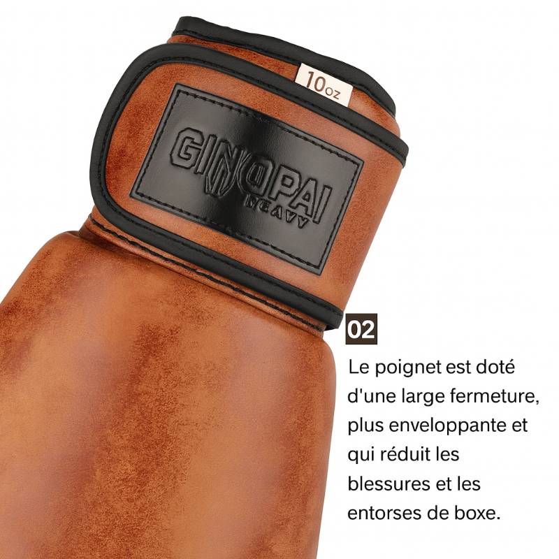 Gants de boxe en cuir marron avec logo et fermeture velcro.