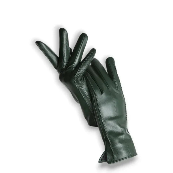Gants en cuir vert pour femme avec coutures décoratives.