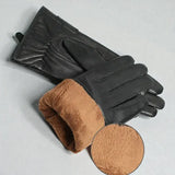 Gants en cuir noir pour femme avec doublure chaude et technologie tactile.