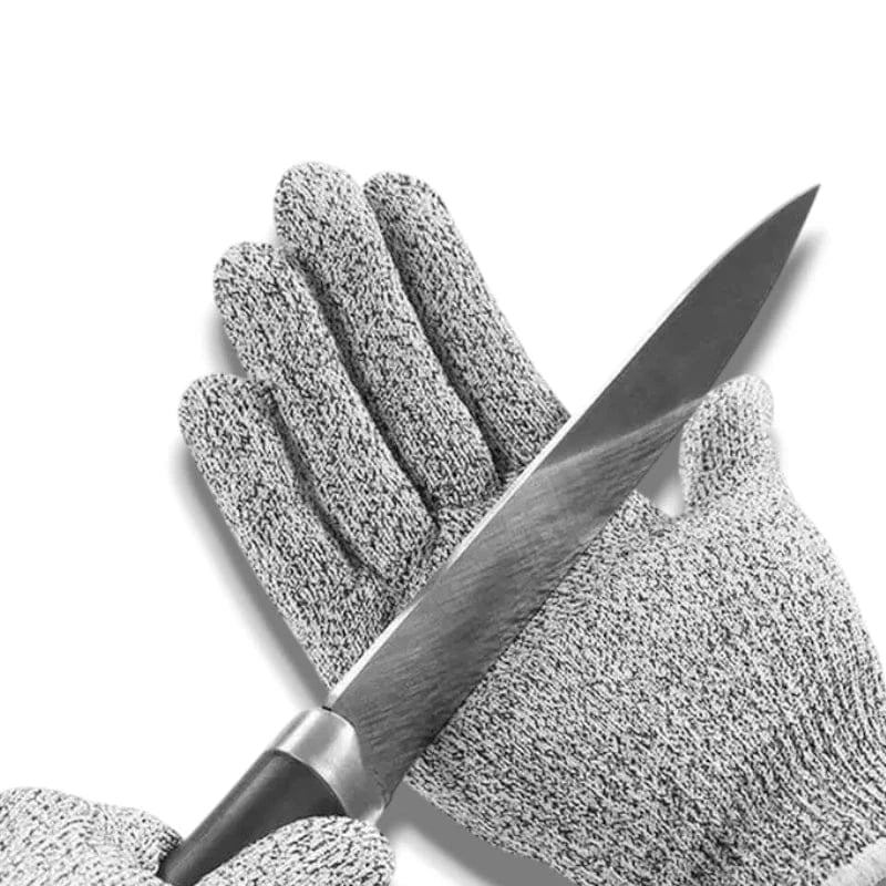 Gants de protection anti-coupure niveau 5 avec un couteau.