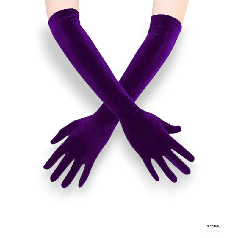 Gants longs en velours violet pour femme.
