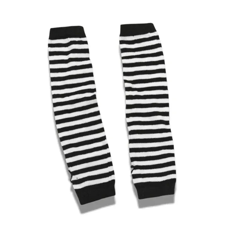 Gants longs sans doigts à rayures noires et blanches pour femme.