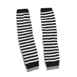 Gants longs sans doigts à rayures noires et blanches pour femme.