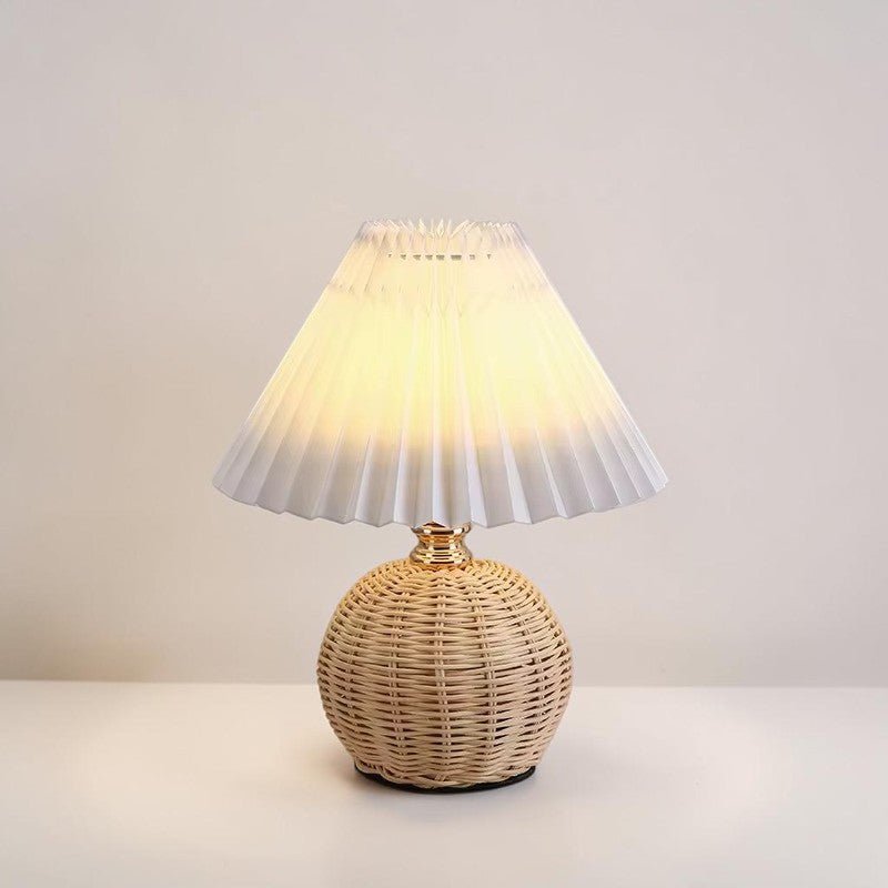 Lampe de Chevet Plissée Base Rotin - REYSIMO
