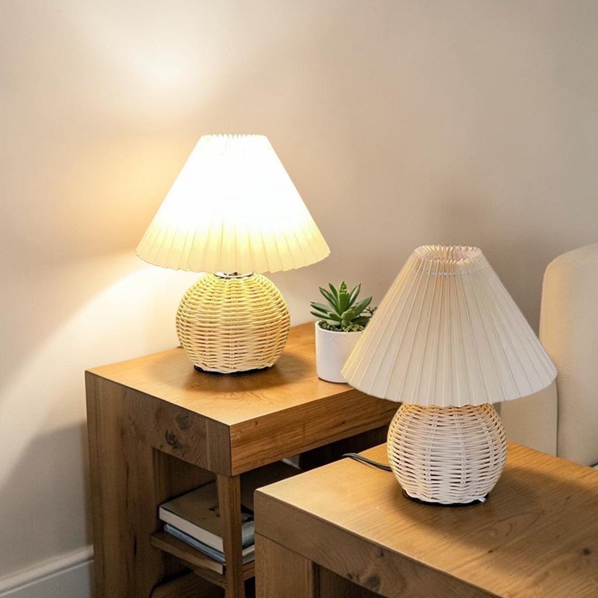 Lampe de Chevet Plissée Base Rotin - REYSIMO