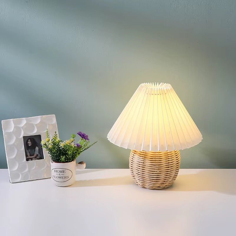 Lampe de Chevet Plissée Base Rotin - REYSIMO