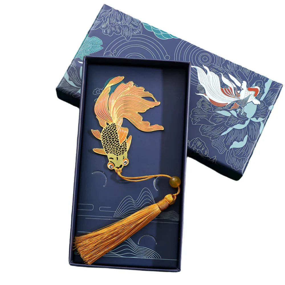 Marque - page en métal au motif carpe koï ciselé | Objet Cadeau - REYSIMO